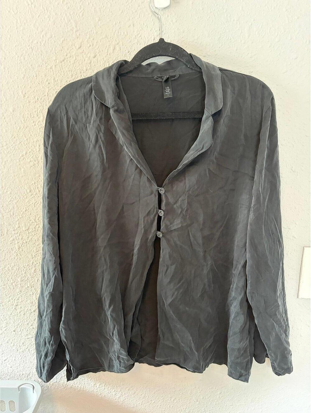 SKIMS 95% Silk black long sleeve size L